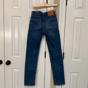 Mens Lev’s jeans 511 30x34 like new condition